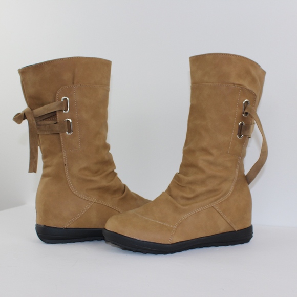 Unknown Shoes - Vegan Leather Boots Laced Back Detail Mid Height Unknown Shoes - Vegan Leather Boots Laced Back Detail Mid Height